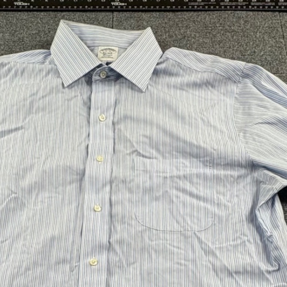 Brooks Brothers Classic Non-Iron Dress Shirt Blue White Stripe 16-35 Supima
